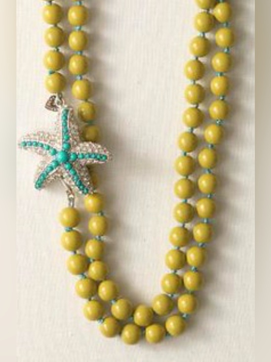 Stella & Dot Jewelry - Stella & Dot RETIRED Palm LaCoco Beaded Necklace W/Detachable Starfish Brooch